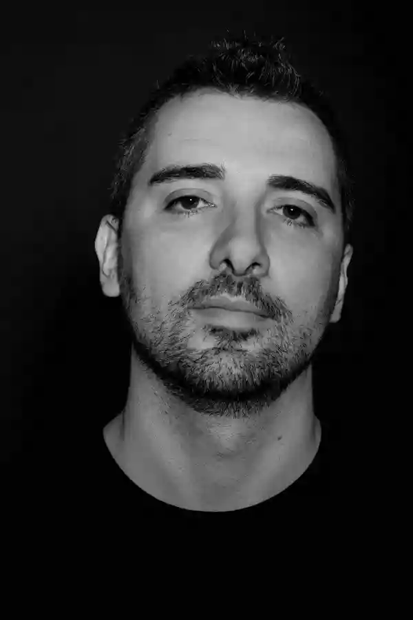 Alex Under