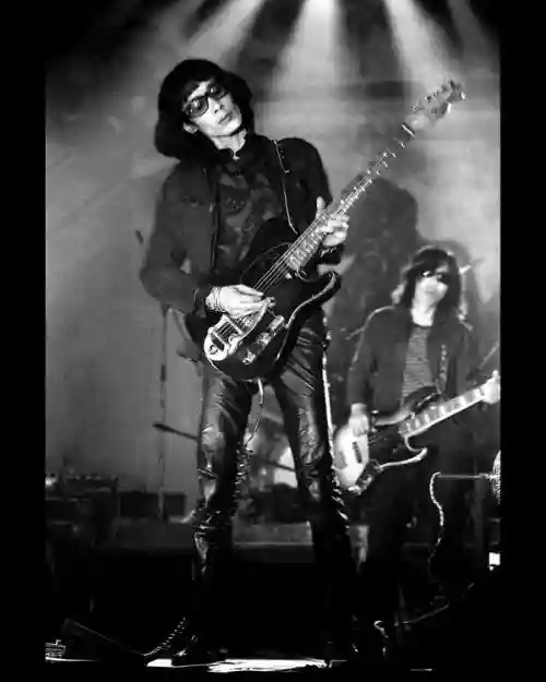 Les Rallizes Dénudés