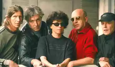 Minimal Compact