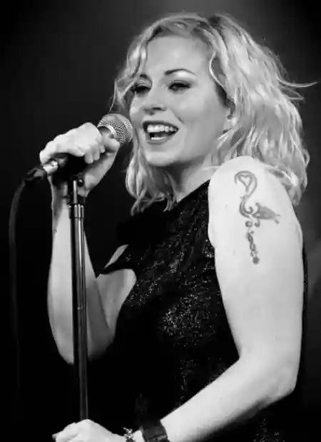 Anneke van Giersbergen