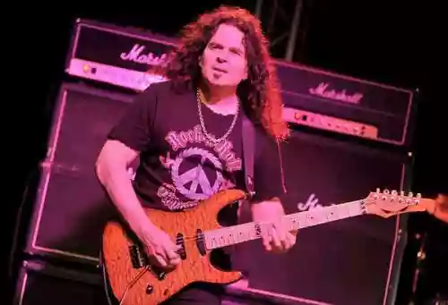 Vinnie Moore