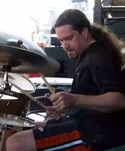 Tomas Haake