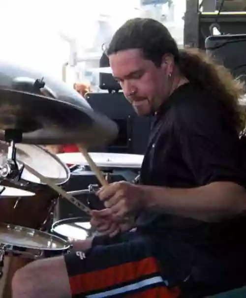 Tomas Haake