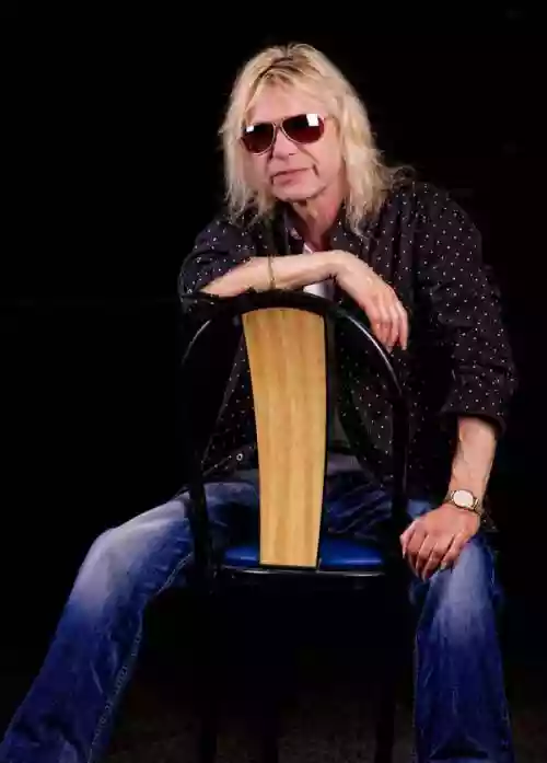 Bob Catley