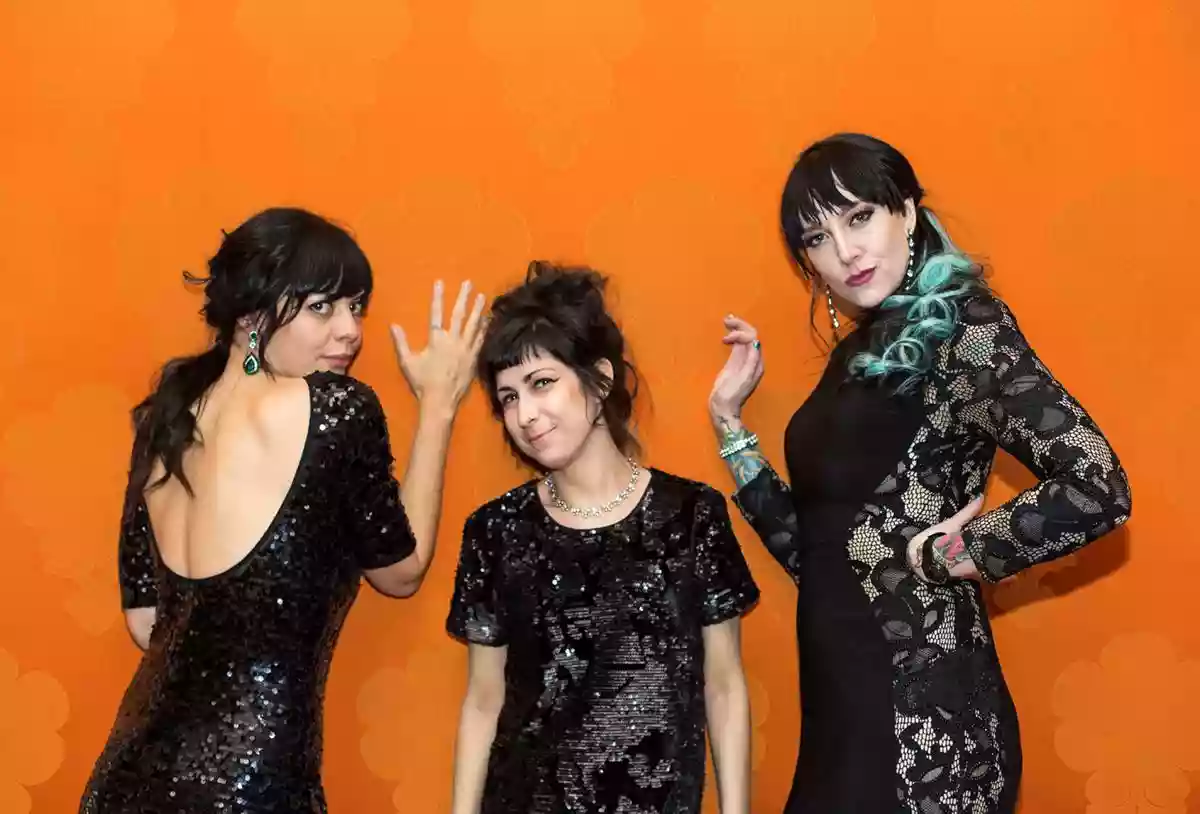 The Coathangers