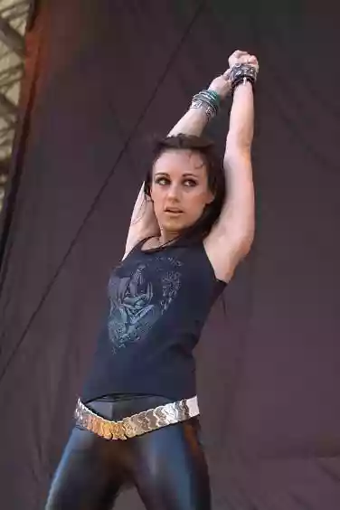 Lauren Harris