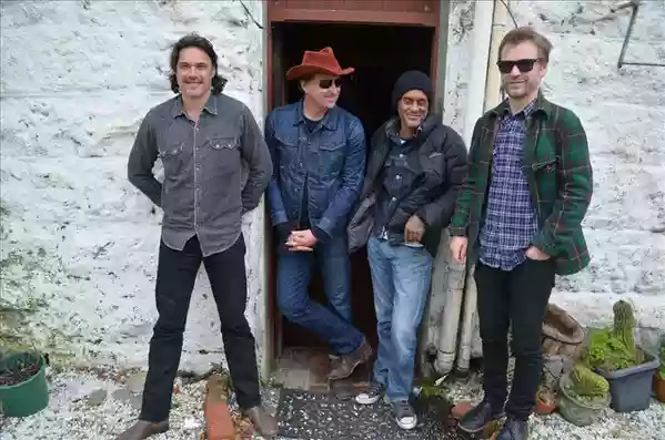 David Kilgour & The Heavy Eights