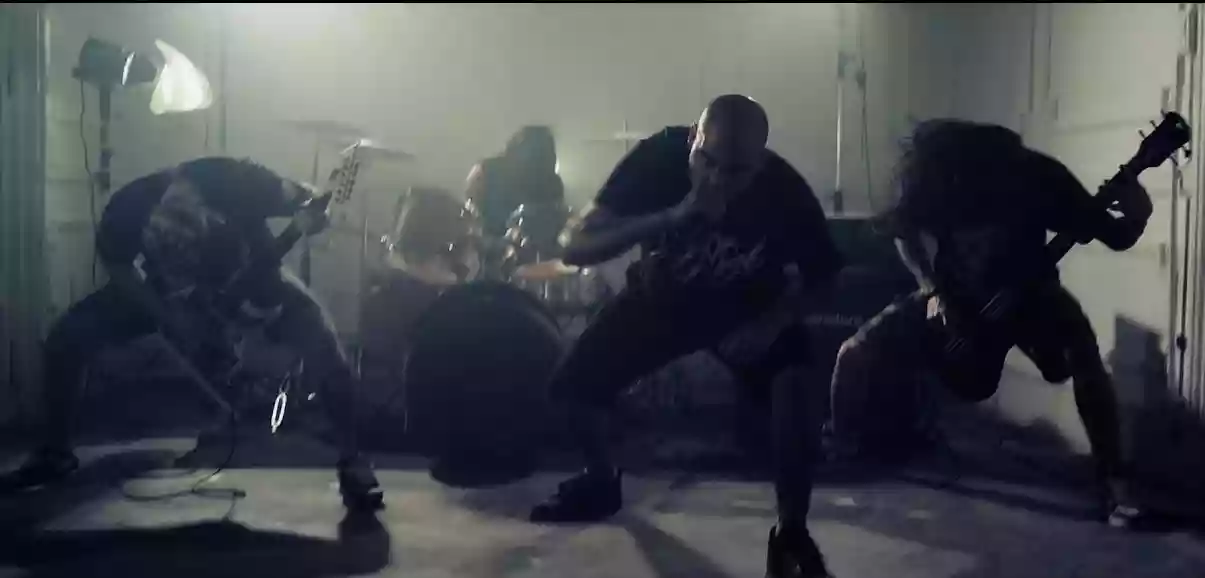 01101111011101100110111001101001