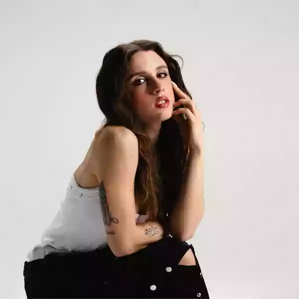Angelina Mango
