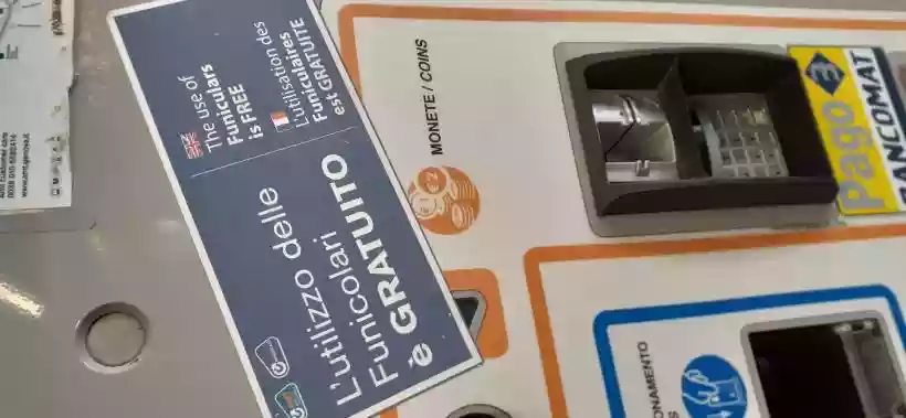 Ingrandisci questa immagine