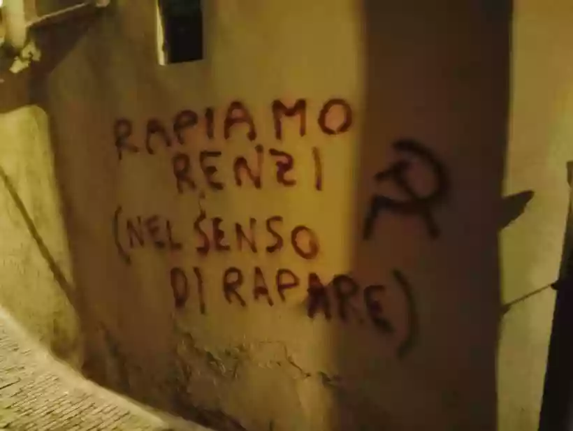 Ingrandisci questa immagine