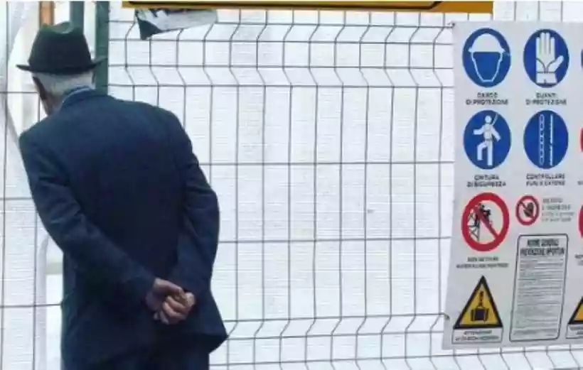 Ingrandisci questa immagine