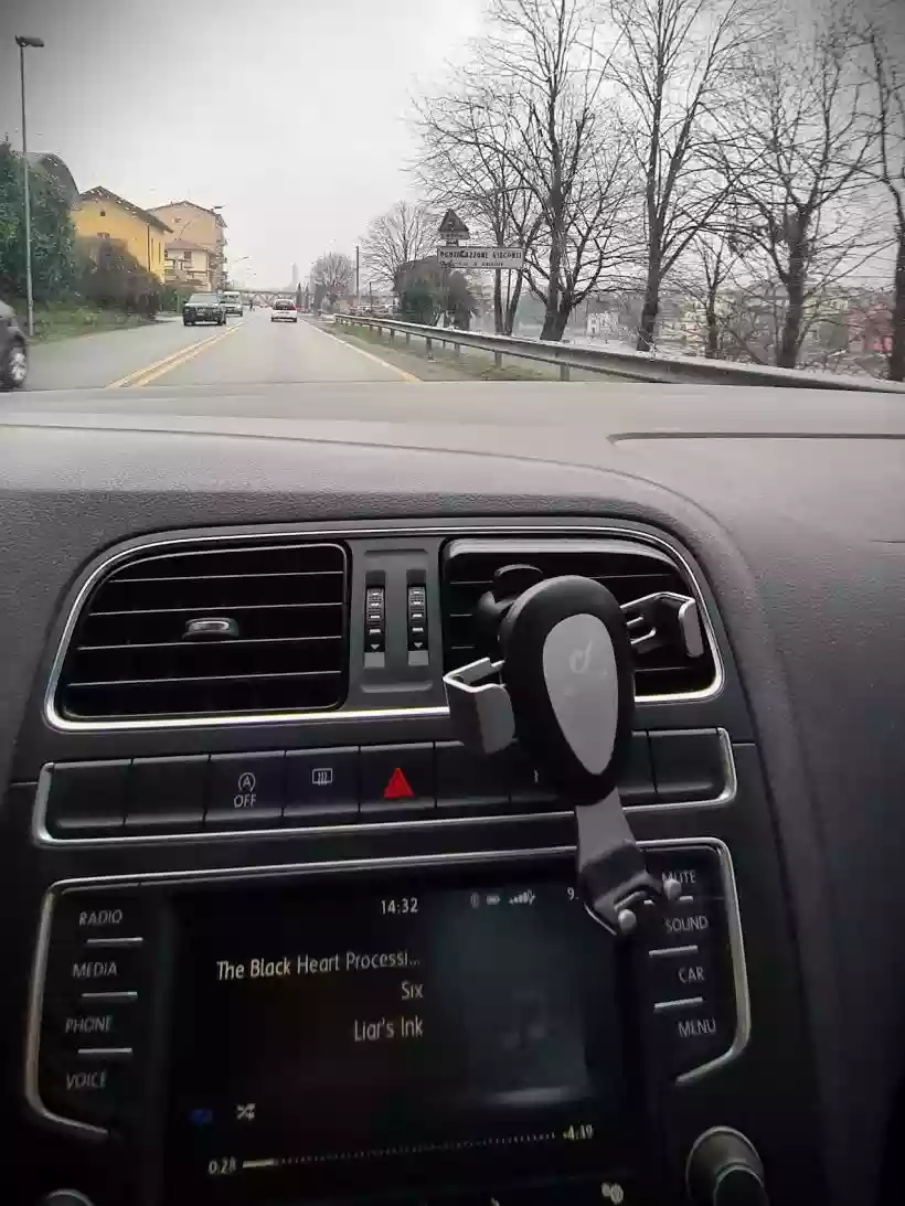 Ingrandisci questa immagine
