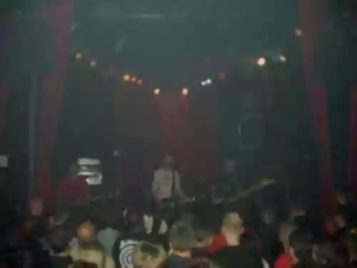 Cover di Live - New Backstage Monaco 29.10.02