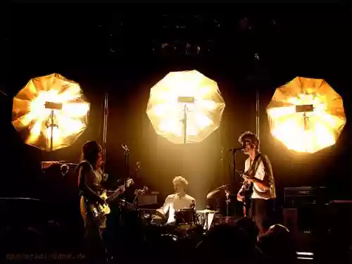 Cover di Blonde Redhead + Porcelain Raft live @ Ancienne Belgique, Bruxelles, 18.09.10