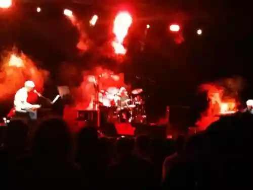 Cover di Live @ Teatro Carisport Cesena 09.04.11