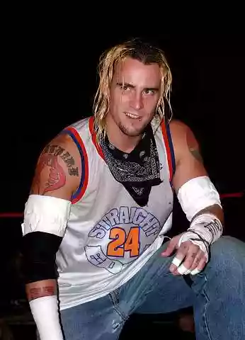 Cm Punk: Vita da Straight-Edge