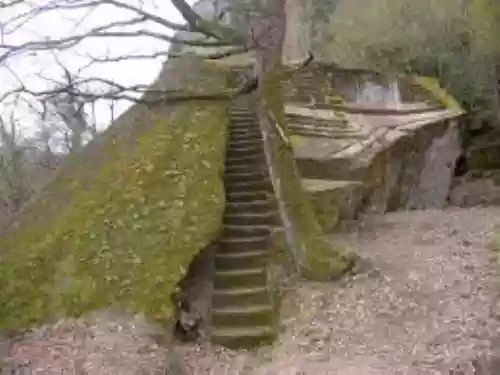 Cover di Altare Piramidale di Bomarzo