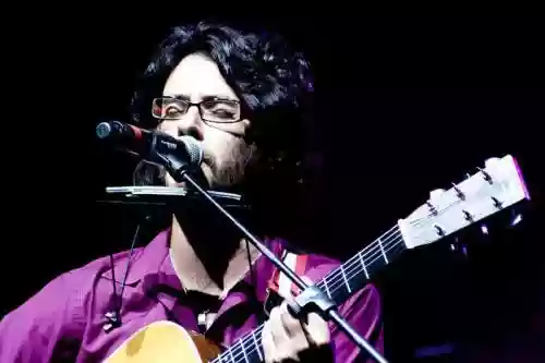 Cover di Canzoni di ieri e di domani: Massimo Donno racconta in concerto i sogni e i prog