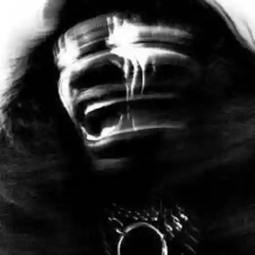 Cover di I Lie Here Buried  With My Rings and My Dresses