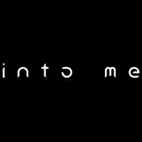 Cover di Into Me