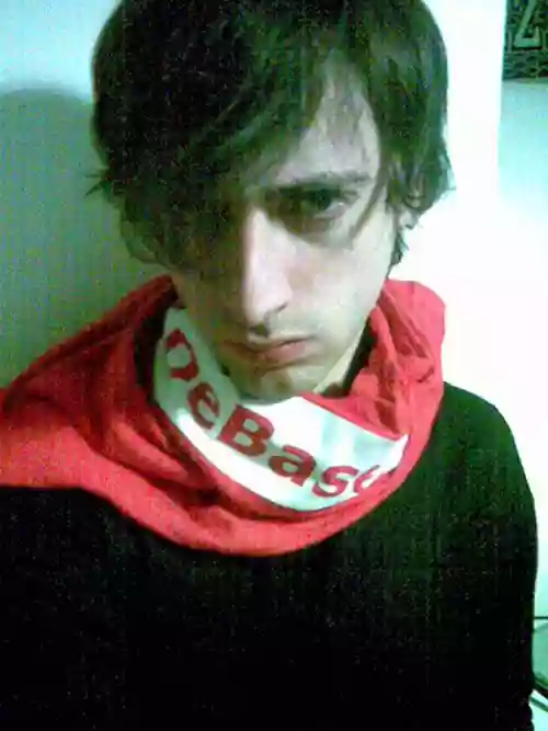 Eneathedevil indossa zzzzzzzzz