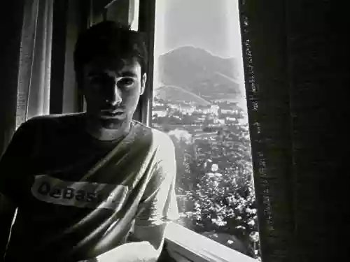 Eneathedevil indossa zzzzzzzzz