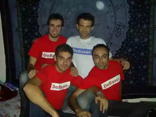 donzaucher, MaledettaPrimavera, Josi_ e Innescare indossa zzzzzzzzz e radical