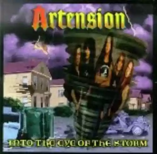 Cover di Into the Eye of the Storm