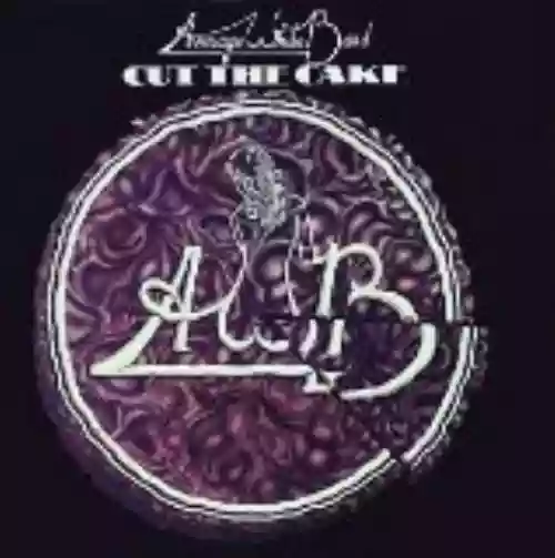Cover di Cut the Cake