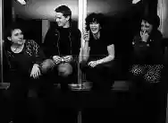 Image ofAu Pairs