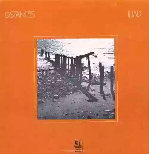 Cover di Distances